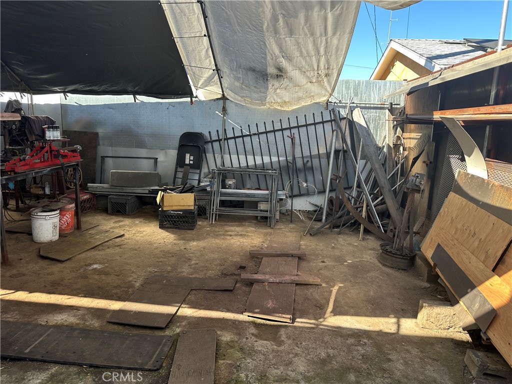 main property photo 13