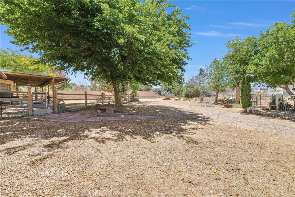 main property photo 40