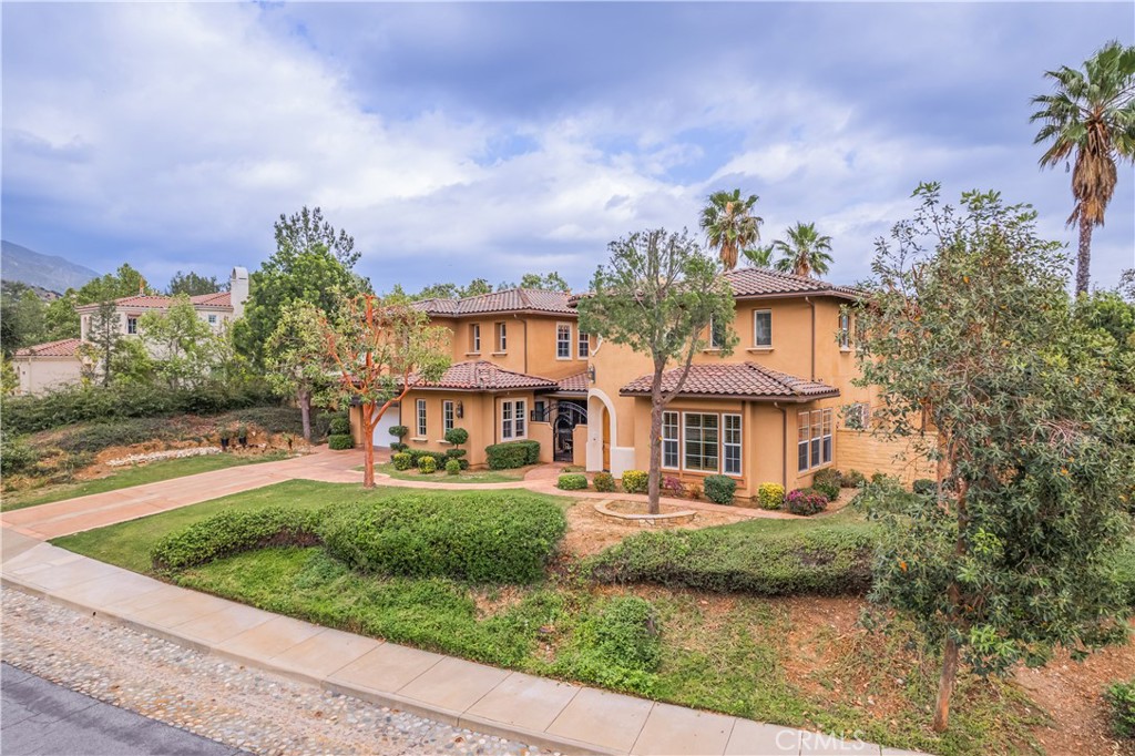 main property photo 40