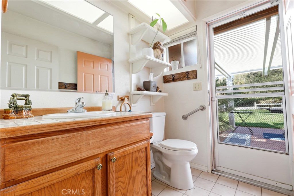 main property photo 25