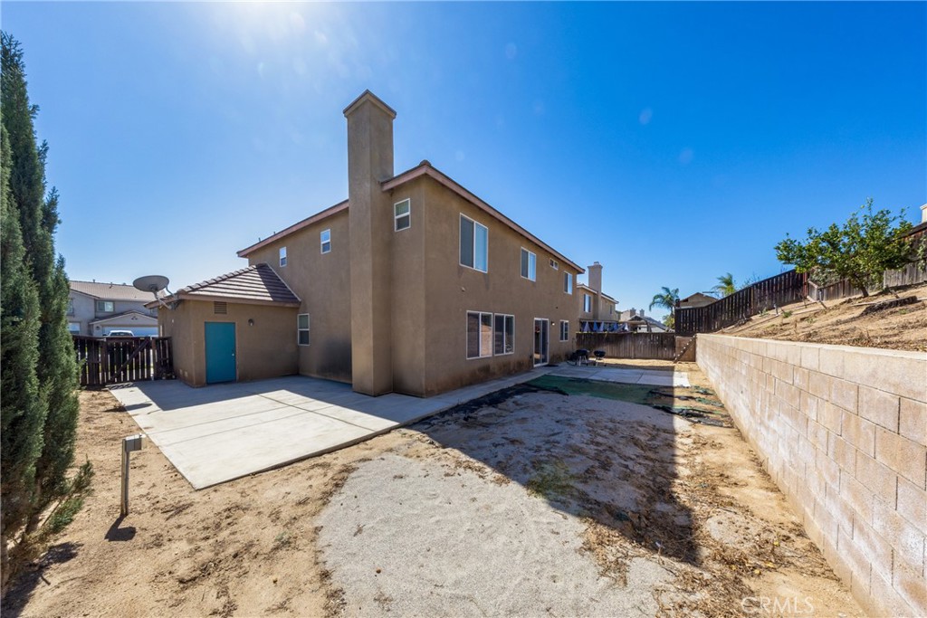 main property photo 40