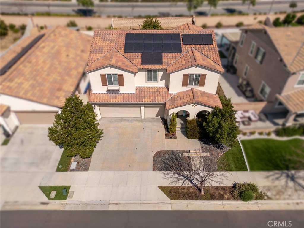 main property photo 16