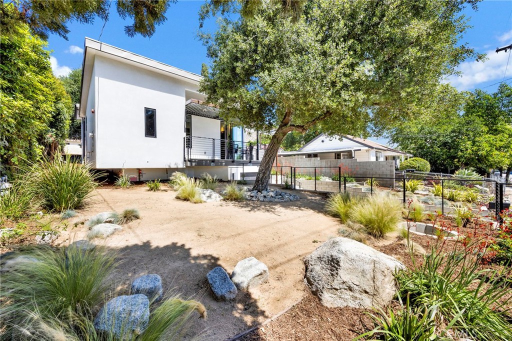 main property photo 60