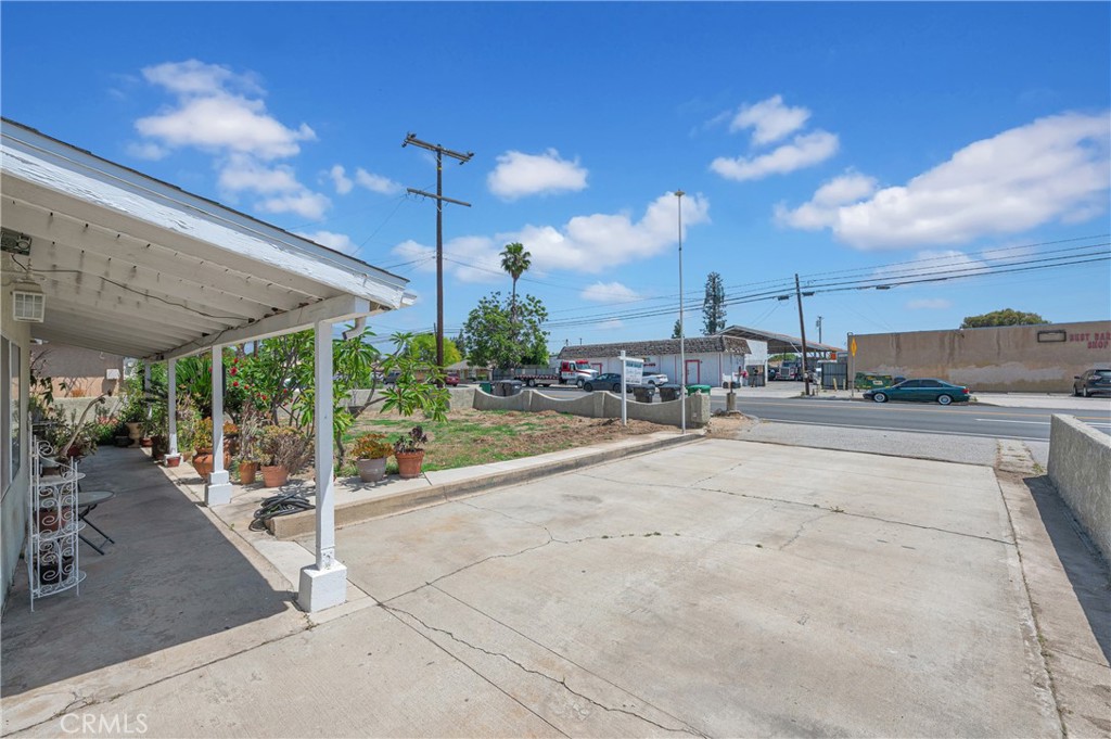 main property photo 7