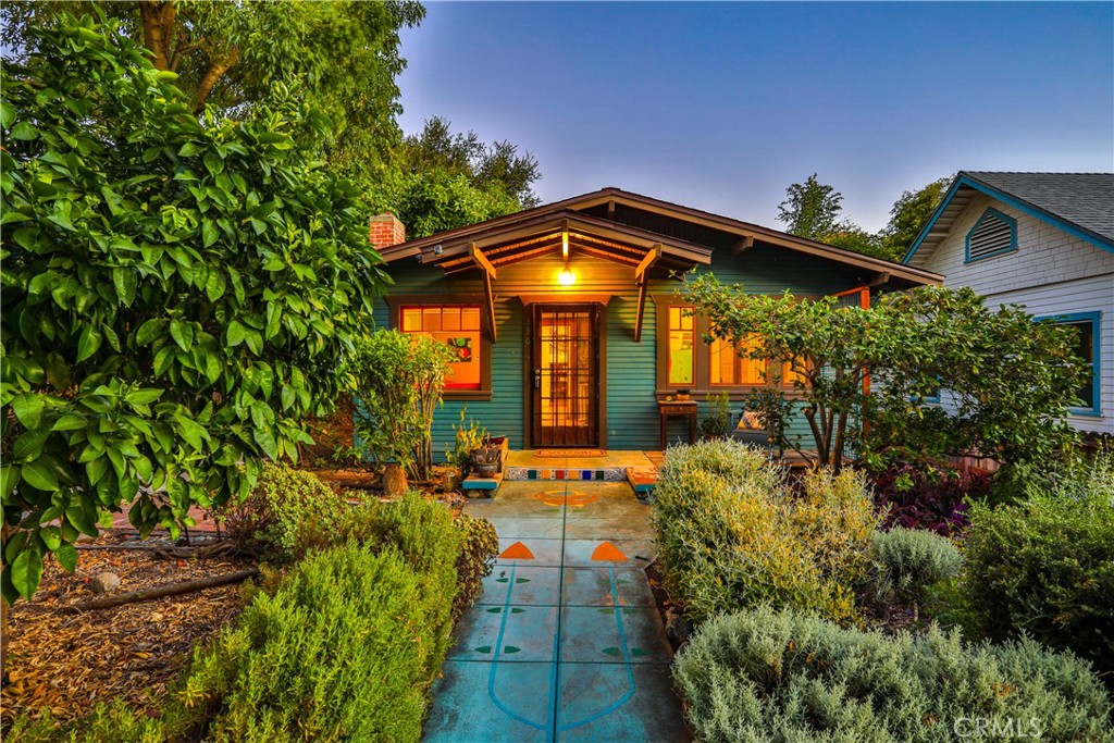 main property photo 8