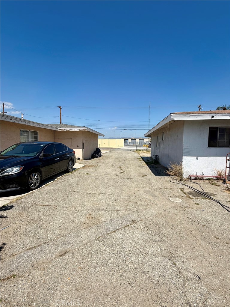 main property photo 9
