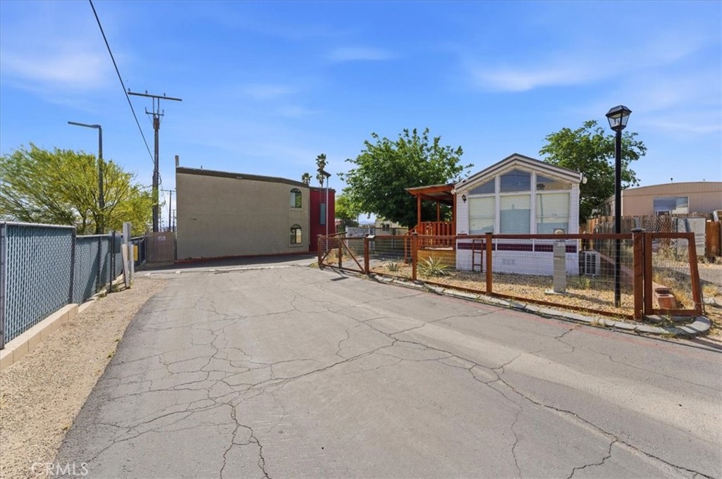 main property photo 26