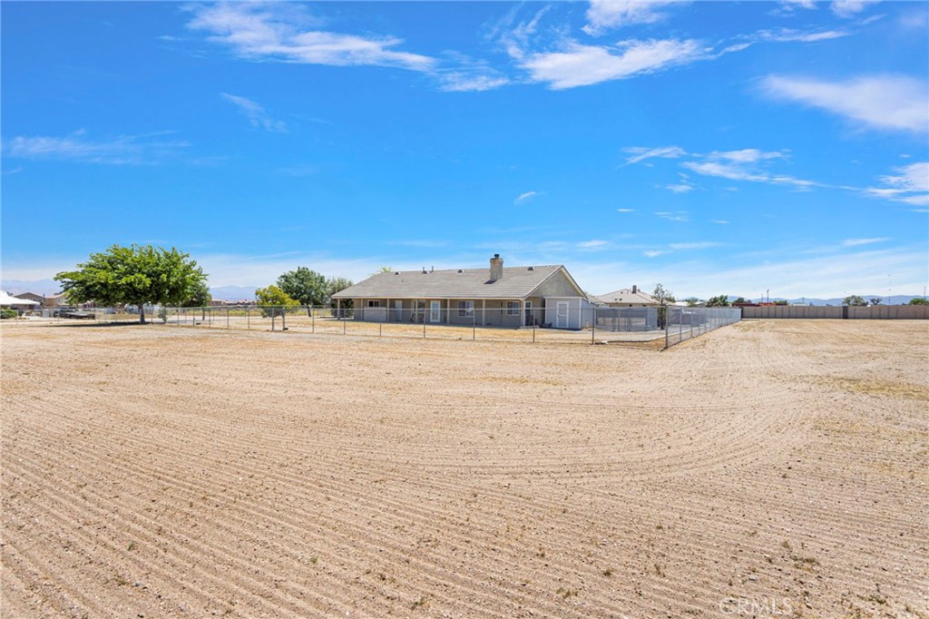 main property photo 50