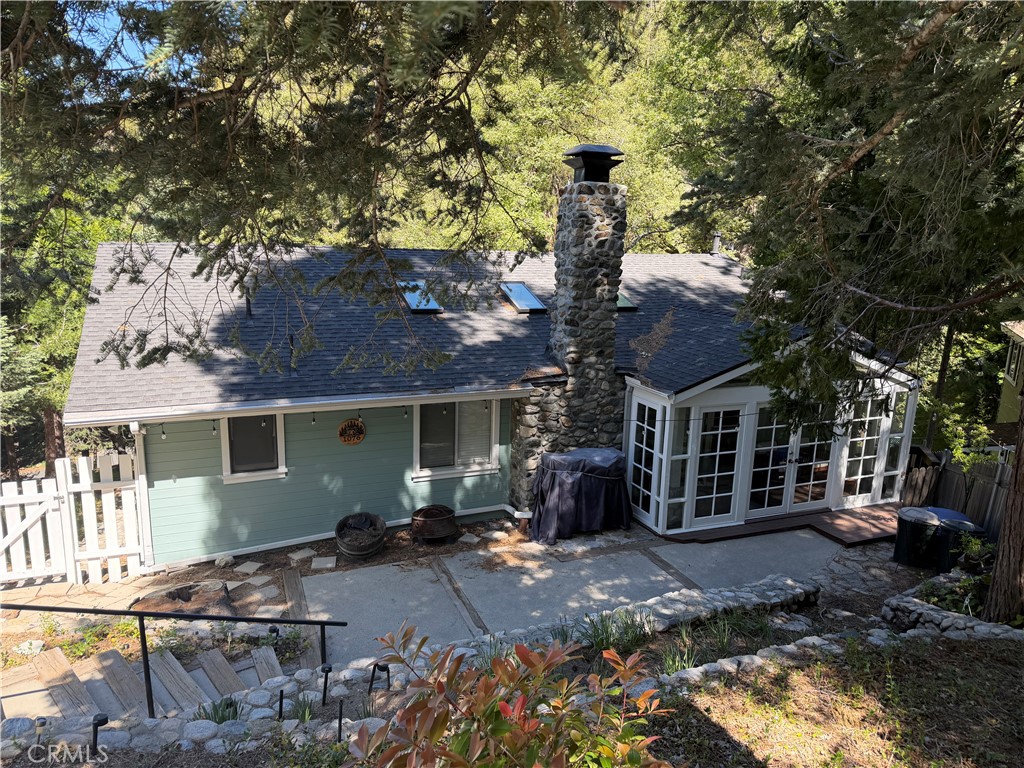 main property photo 10