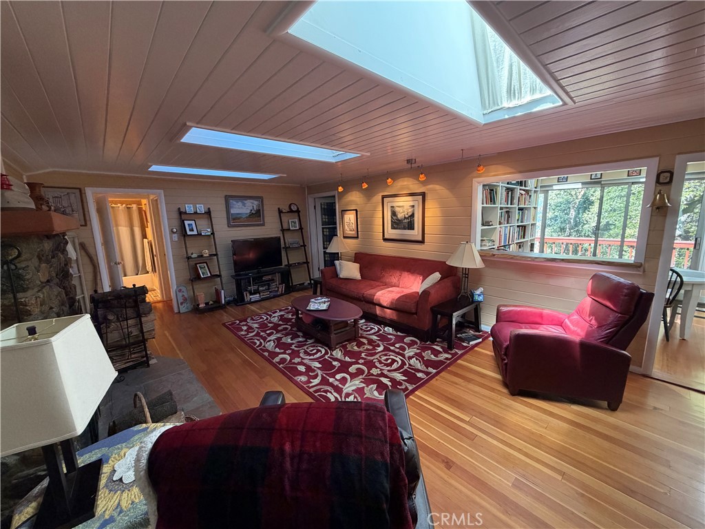 main property photo 26