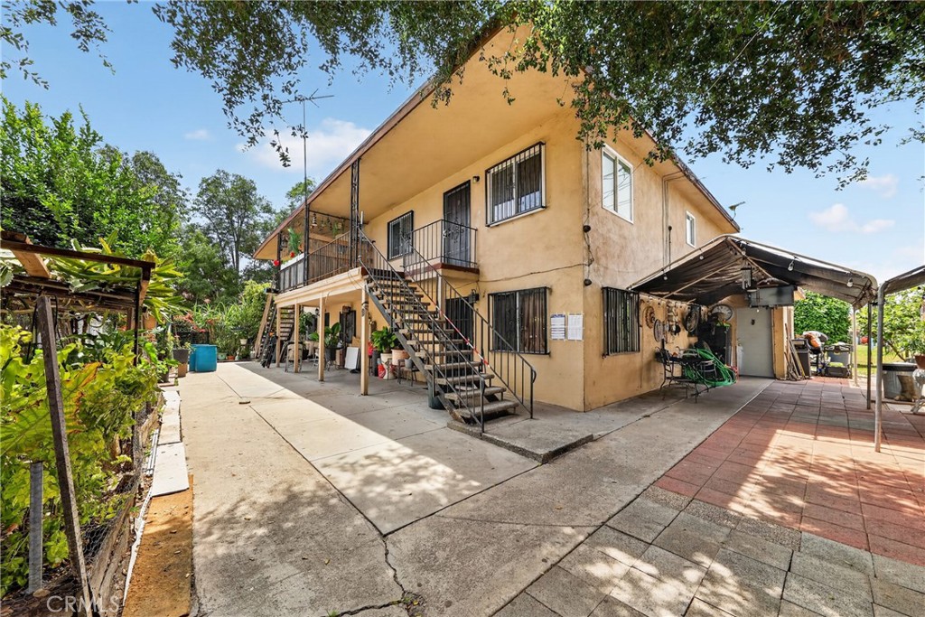 main property photo 3