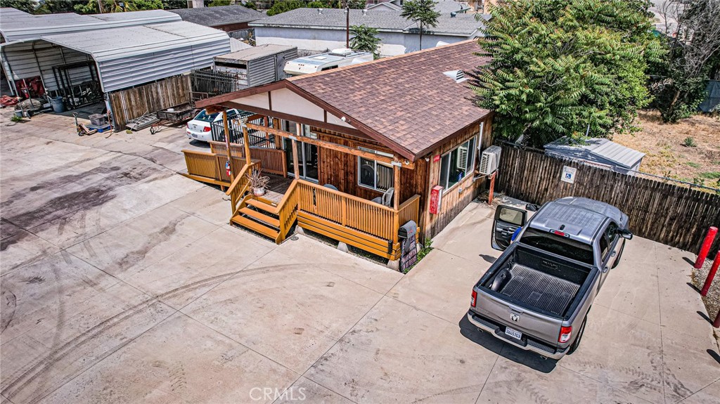 main property photo 41
