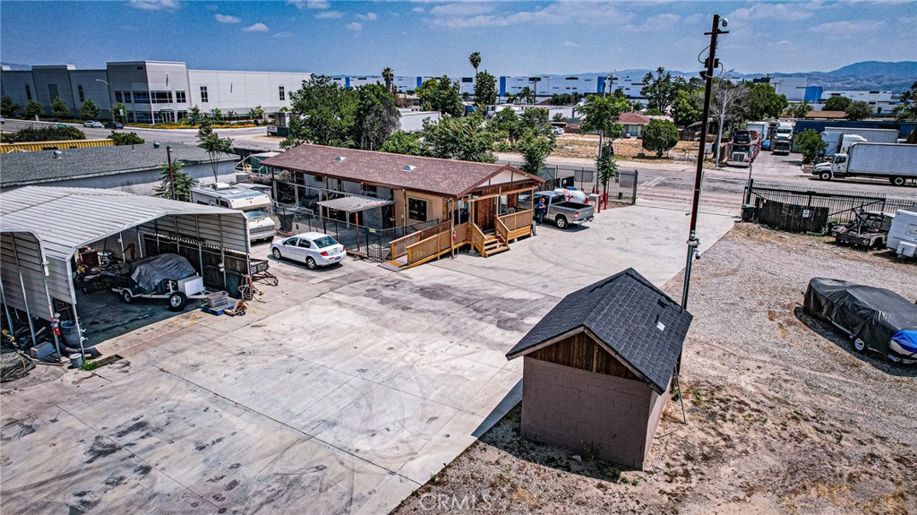 main property photo 45