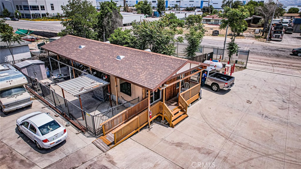 main property photo 47