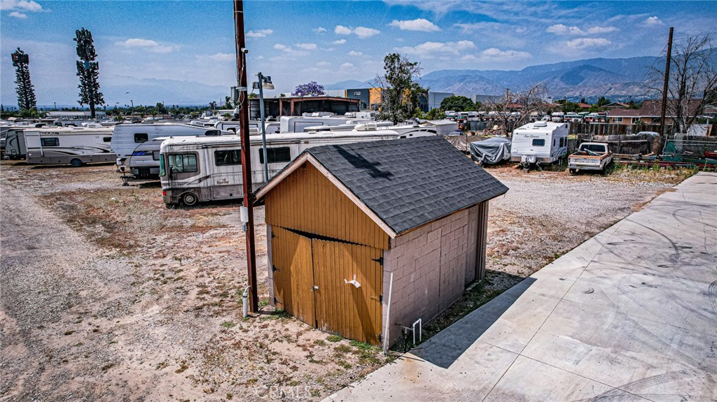 main property photo 50