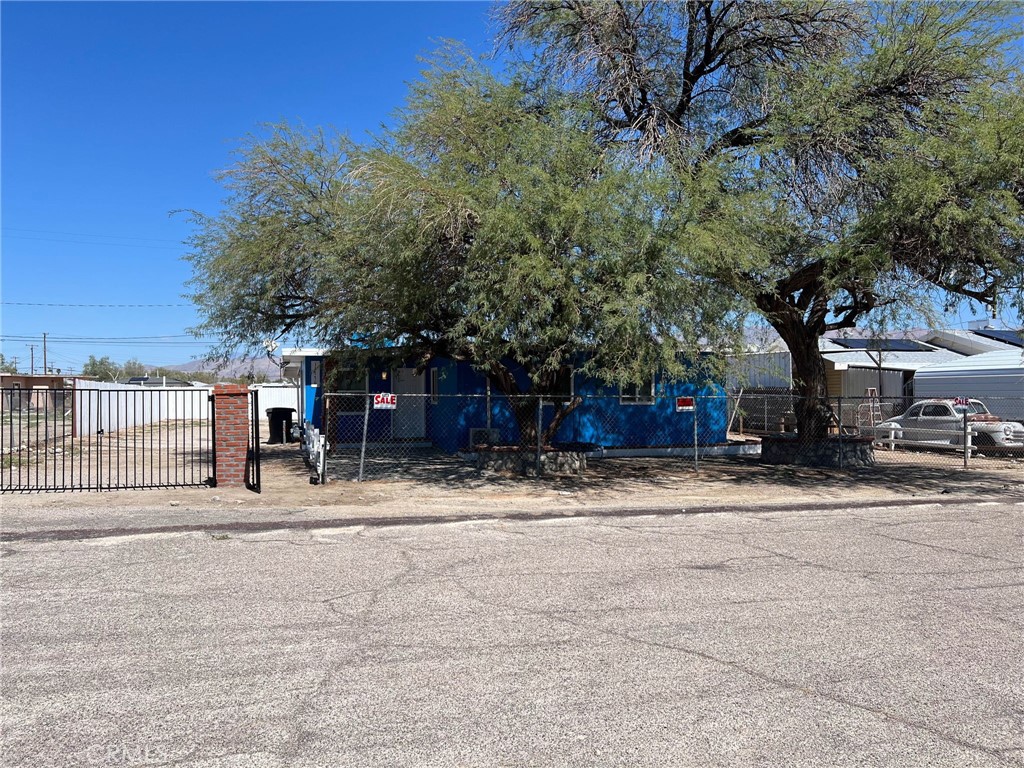 main property photo 13