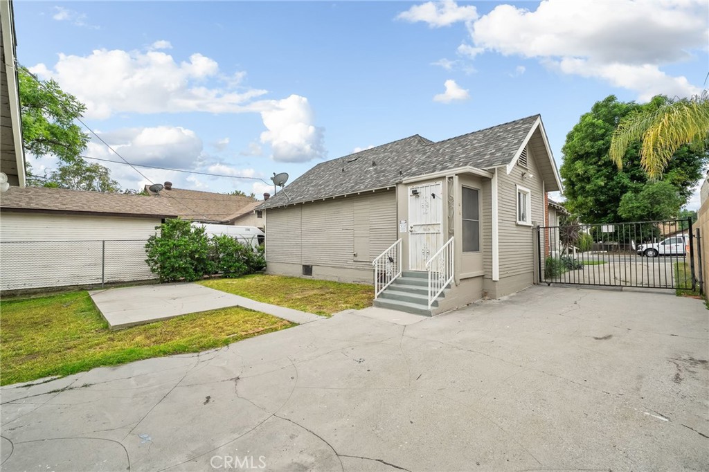 main property photo 20