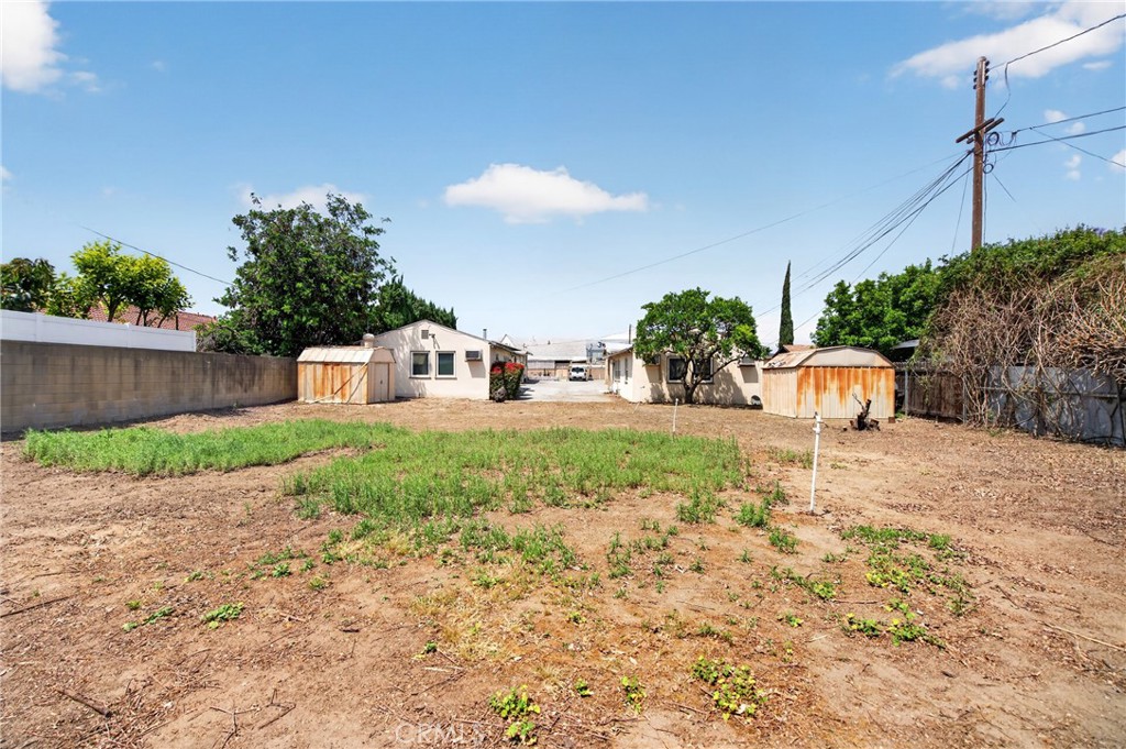 main property photo 28