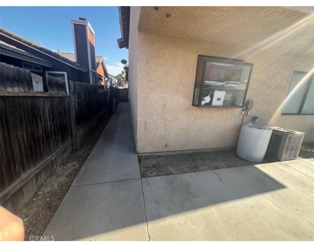 main property photo 16