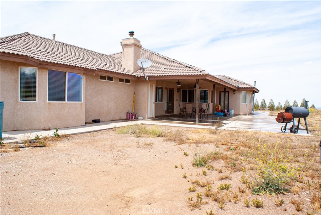 main property photo 12