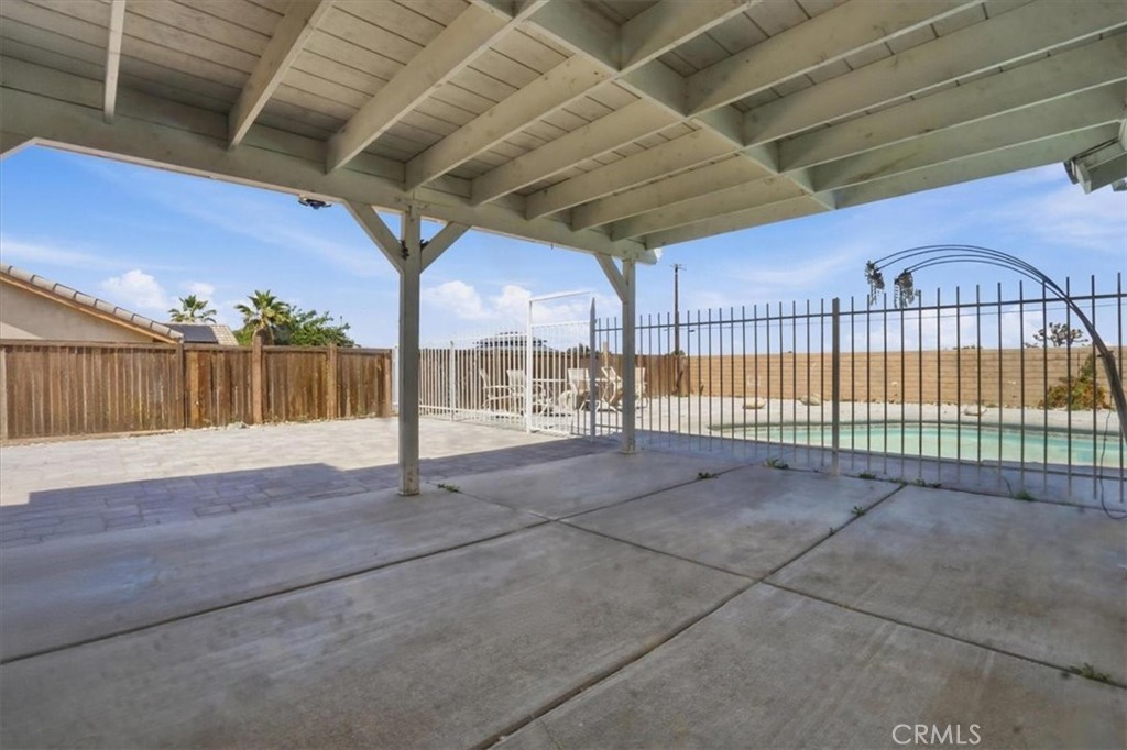main property photo 31