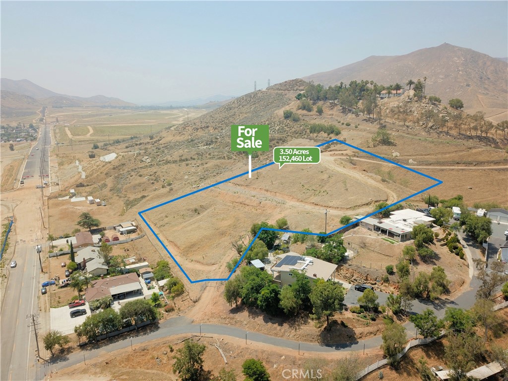main property photo 8
