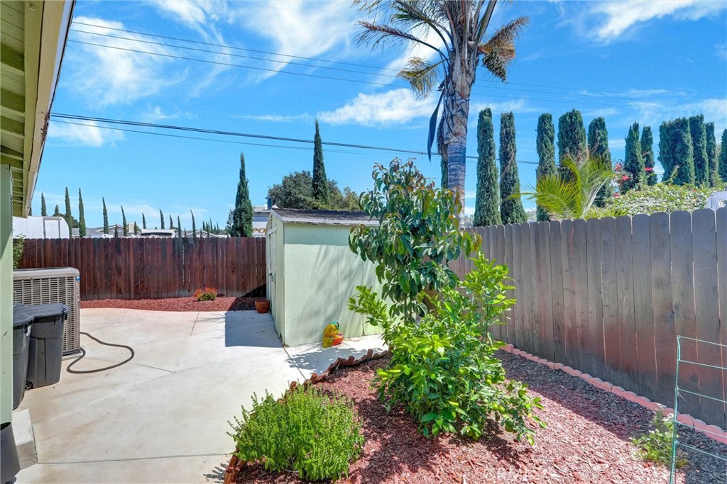 main property photo 20