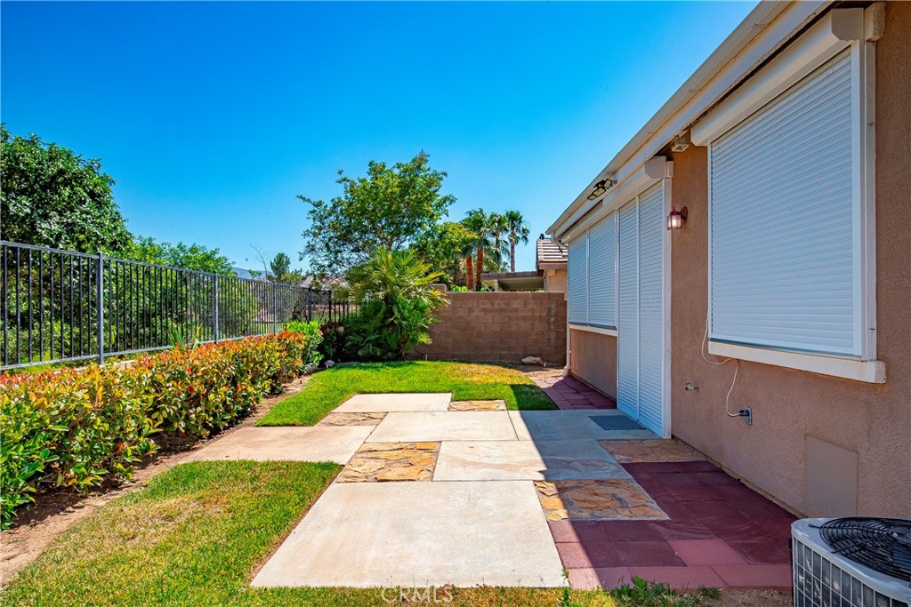 main property photo 38