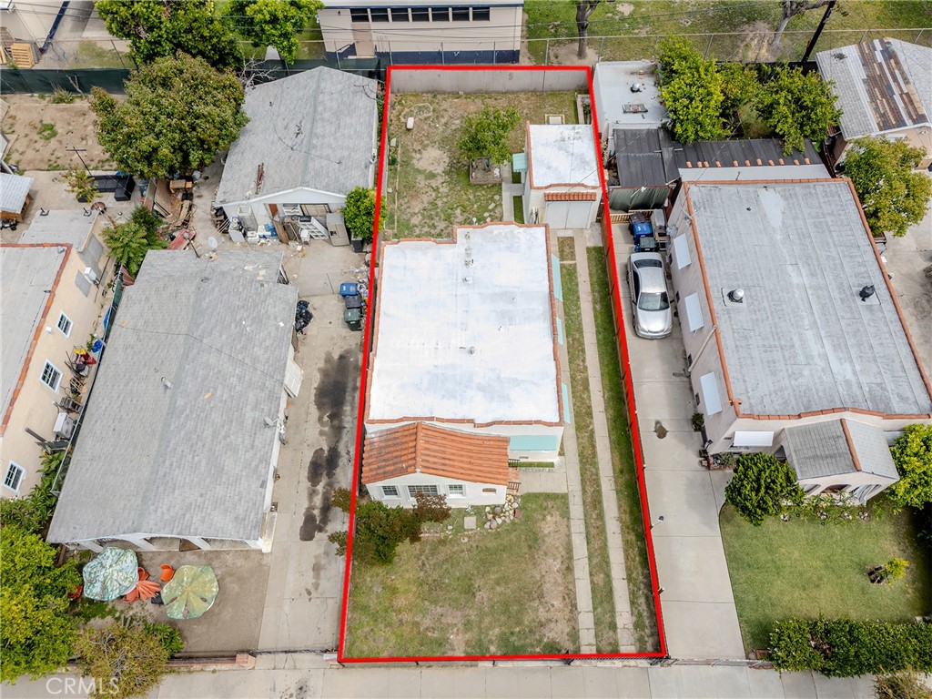 main property photo 17