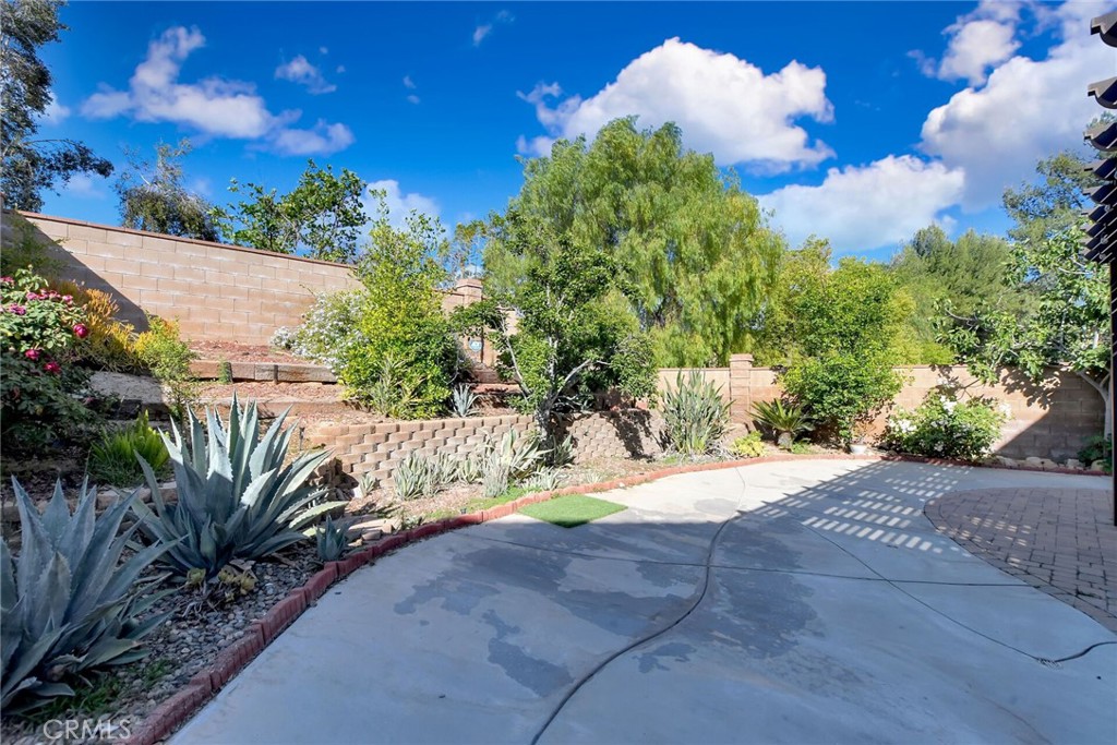 main property photo 50