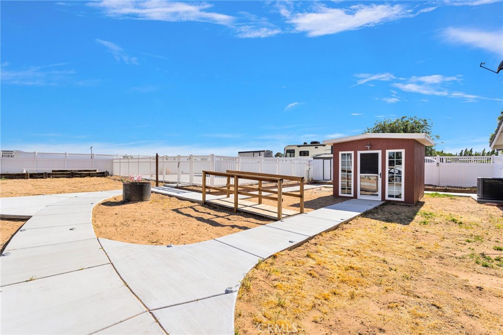main property photo 37