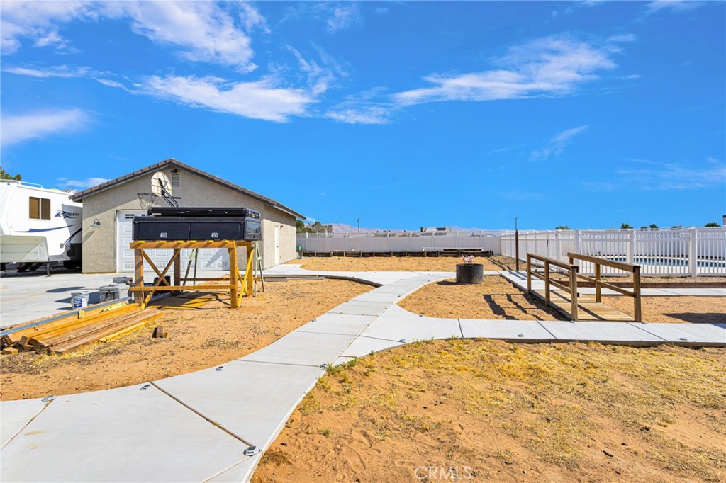 main property photo 45