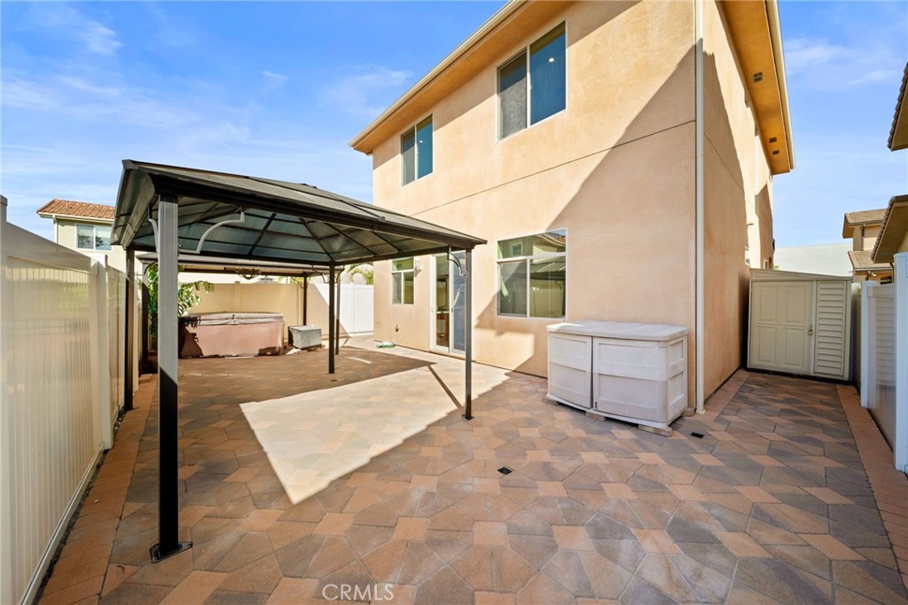 main property photo 16