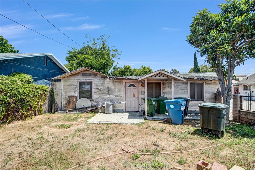 main property photo 9