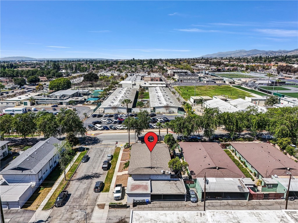 main property photo 16