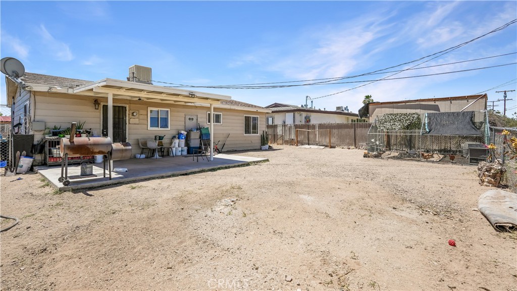 main property photo 15