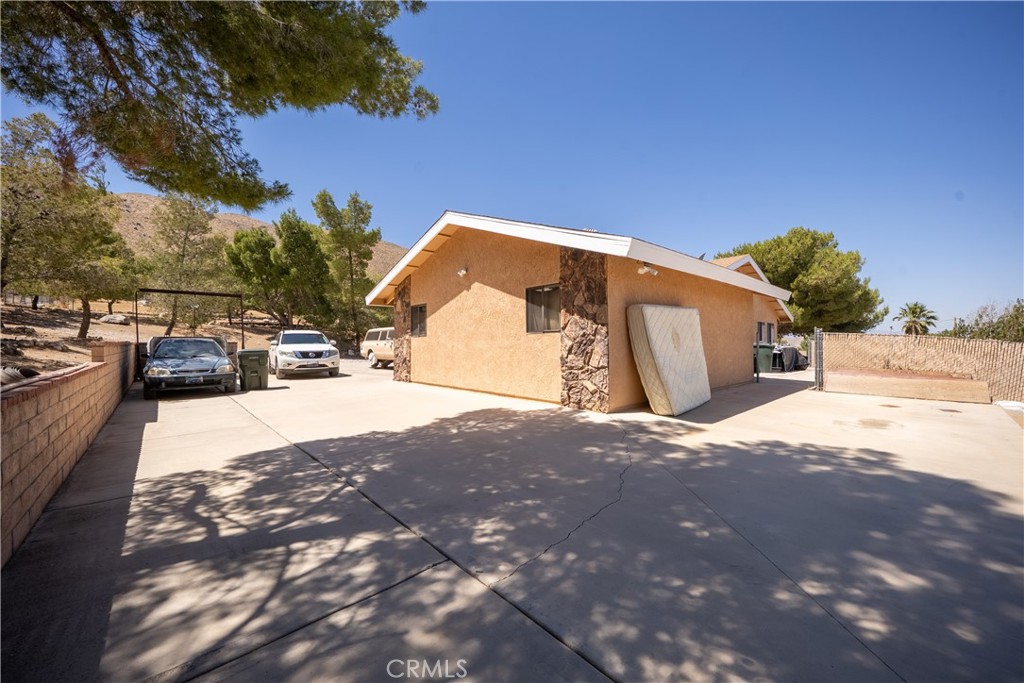main property photo 33