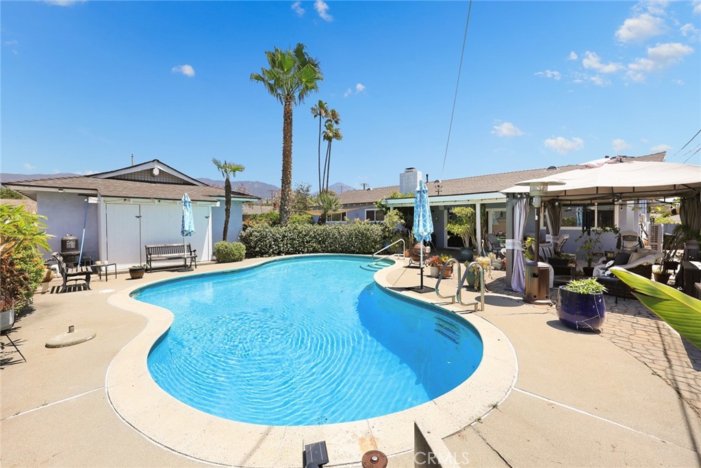 main property photo 27