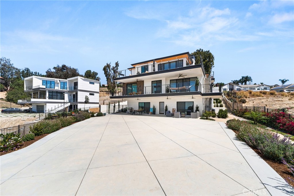 main property photo 64