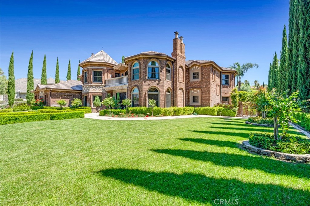 main property photo 11