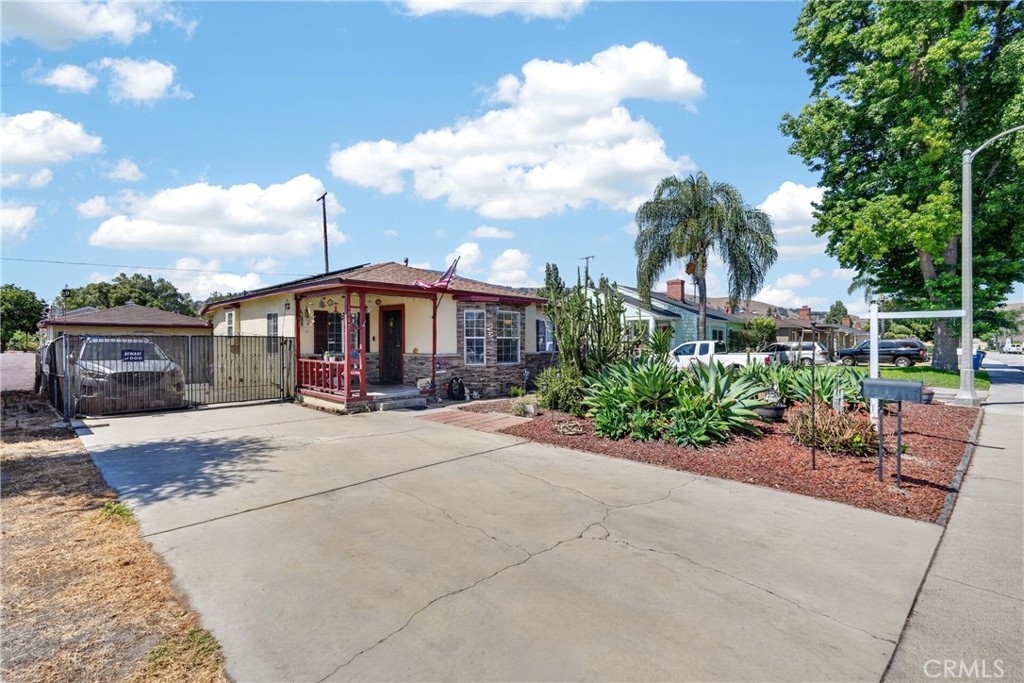 main property photo 1