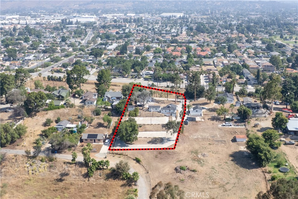 main property photo 12