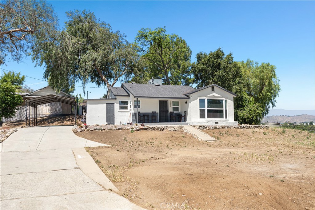 main property photo 3