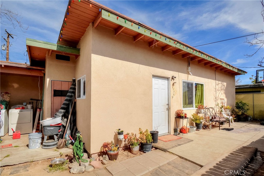 main property photo 17