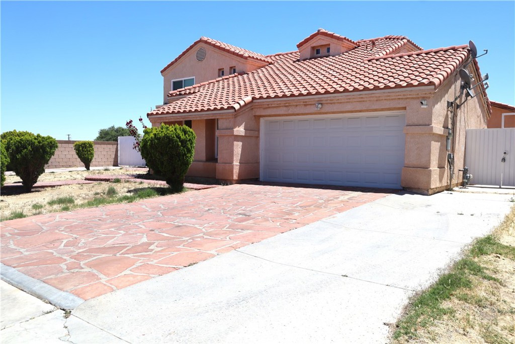 main property photo 5
