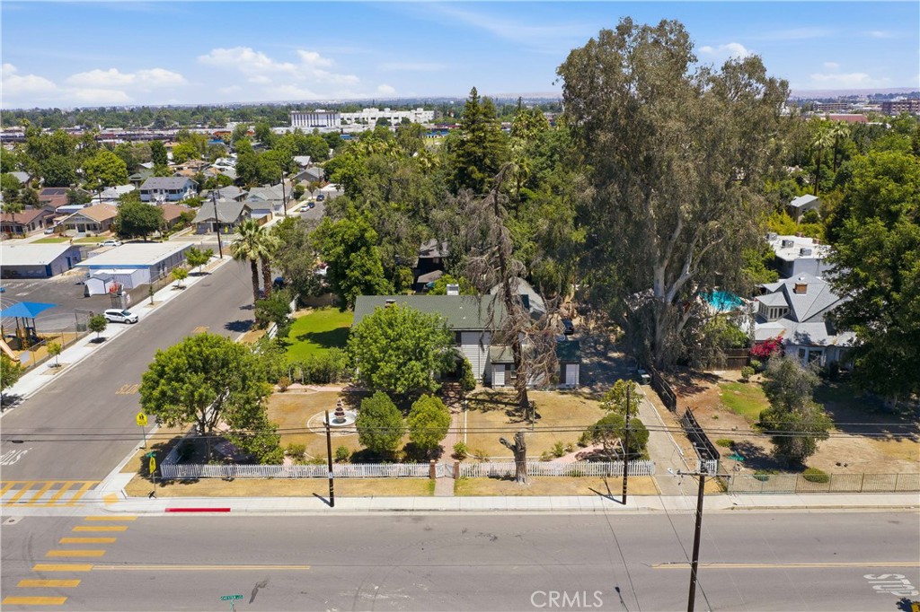 main property photo 10