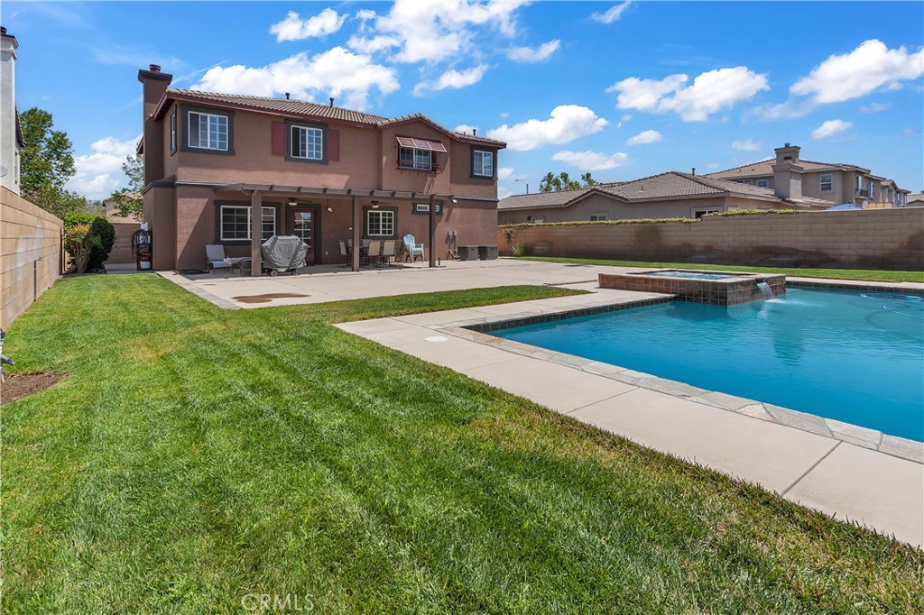 main property photo 41