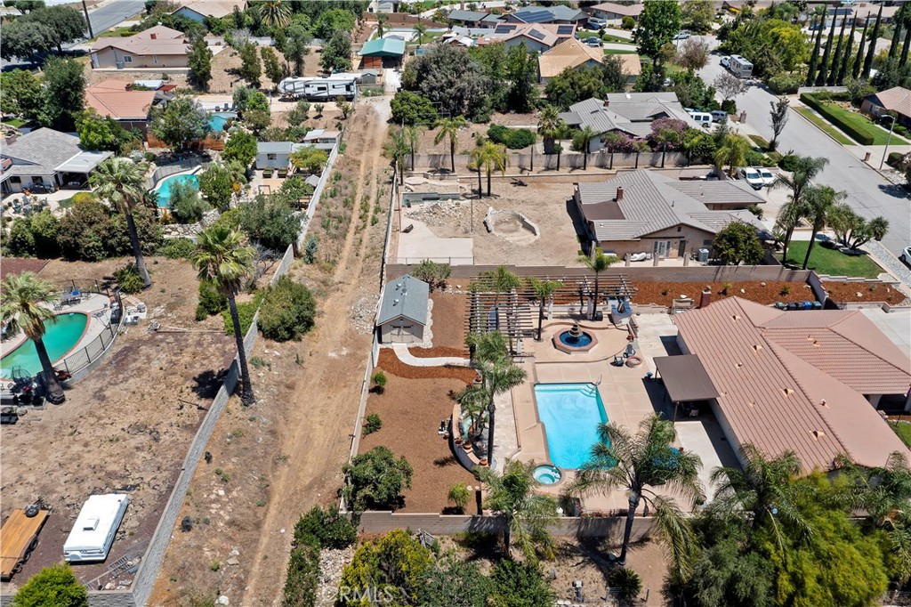 main property photo 58