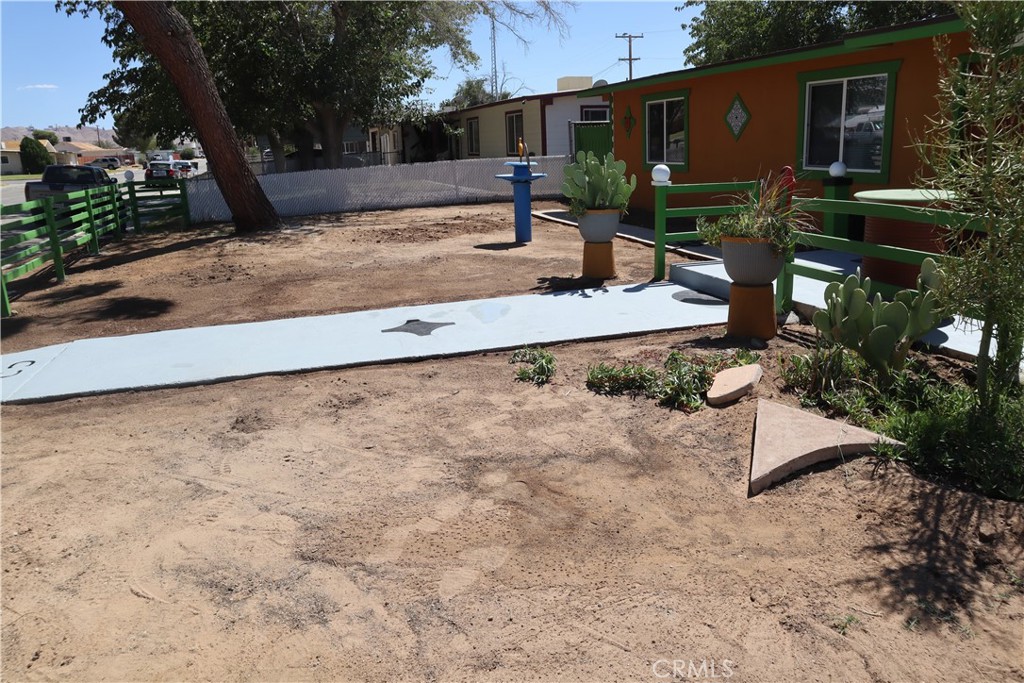 main property photo 10