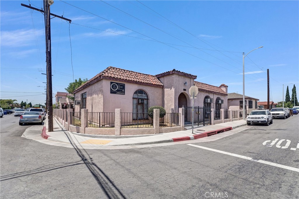 main property photo 40